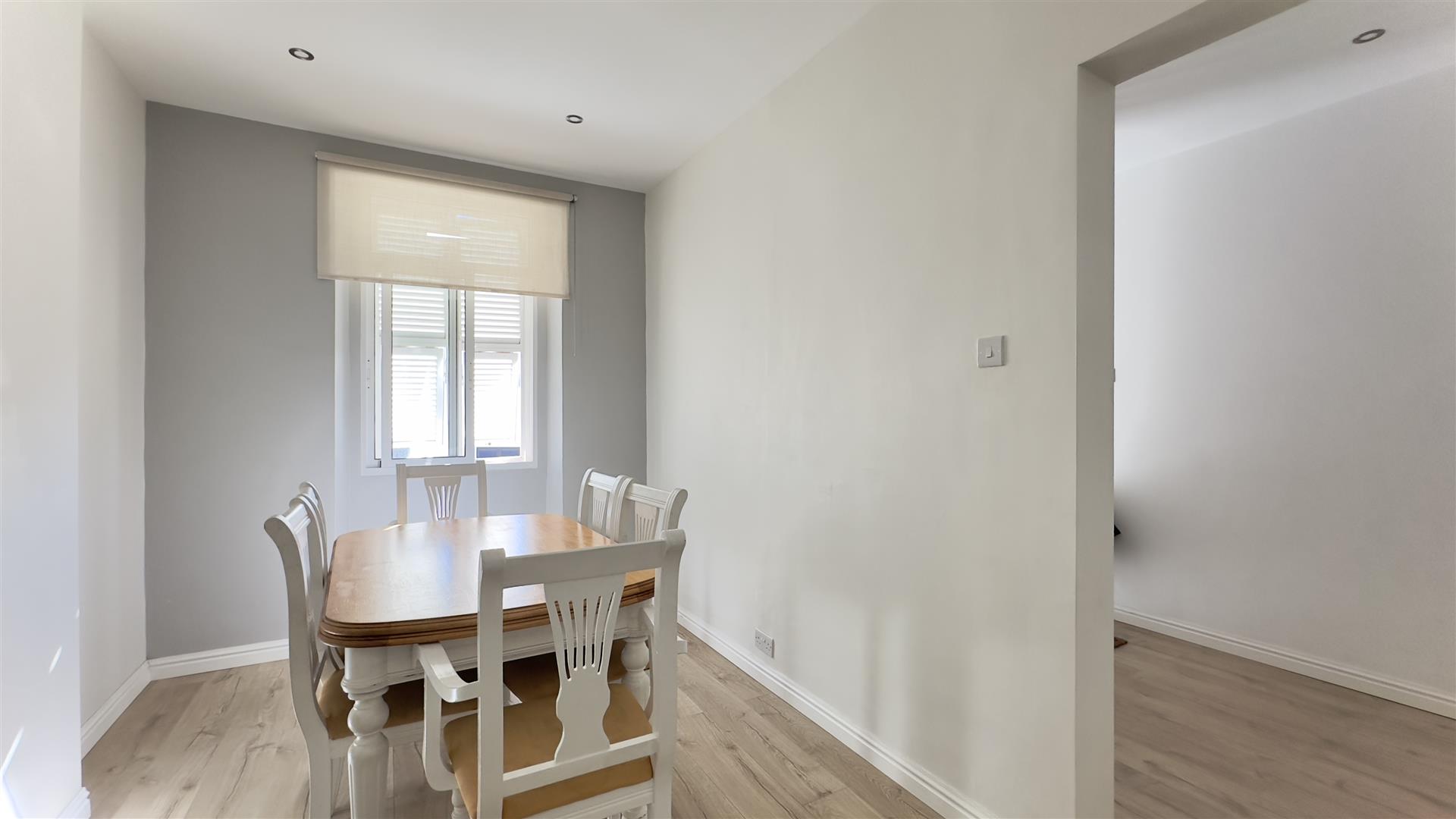 Image of House - 3 Bedrooms - 1 Bathrooms for Sale in South District-Gibraltar, Image 17